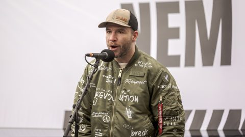 Molnár Áron a gödi Samsung gyár környezetszennyezése miatt rendezett tüntetésen.