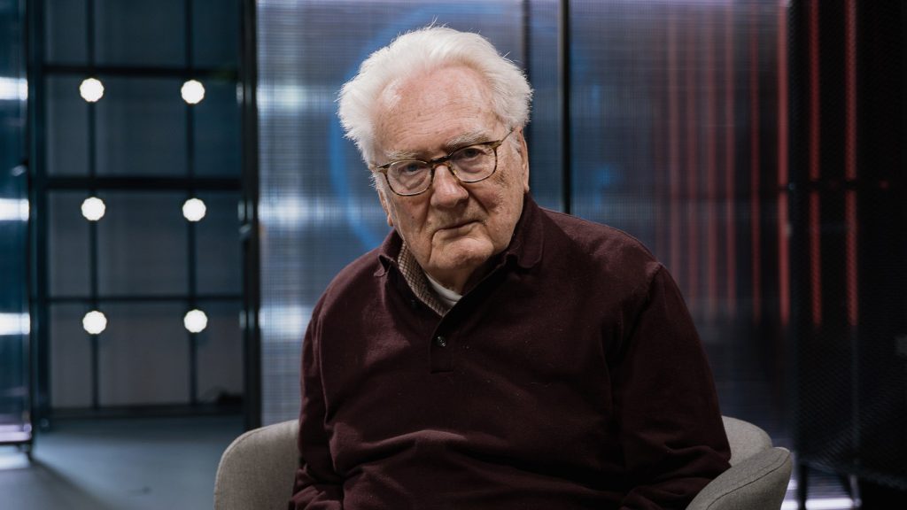 Róna Péter: Alkotmányt!