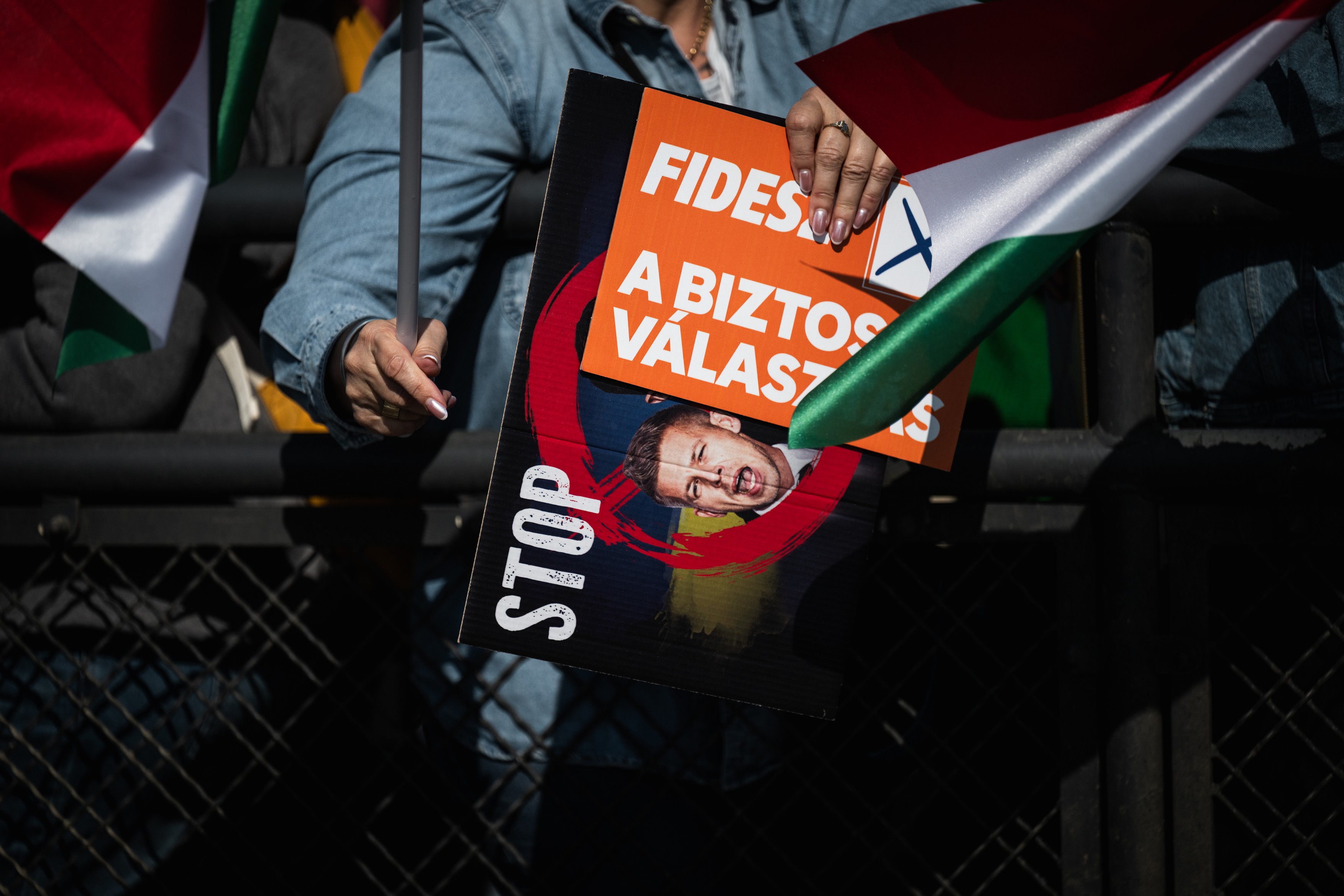 „Az biztos, hogy nem együtt megyünk szavazni” – politikai viták sújtotta családokkal beszéltünk 2