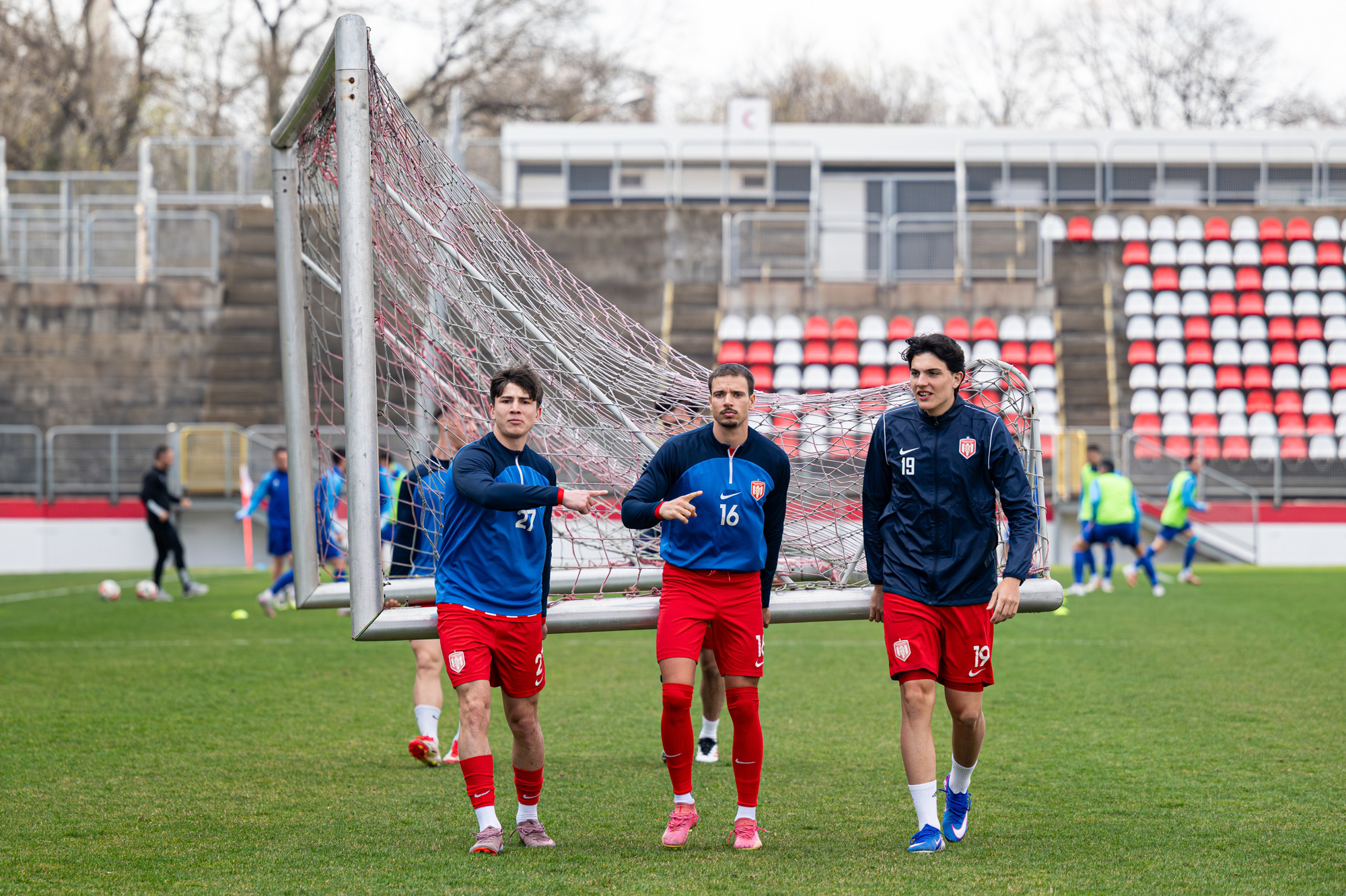 Mi közük Maradonához a dunaújvárosi körzet képviselőjelöltjeinek? 18