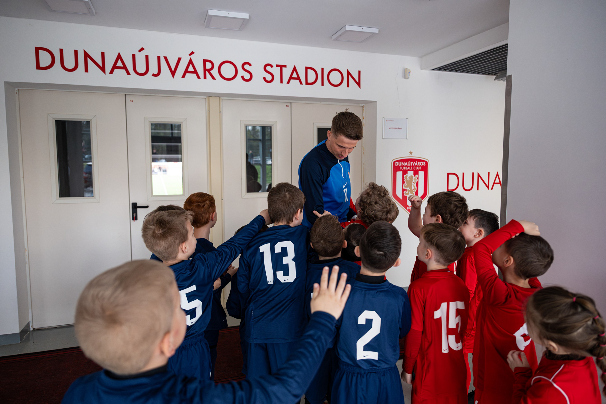 Mi közük Maradonához a dunaújvárosi körzet képviselőjelöltjeinek? 12