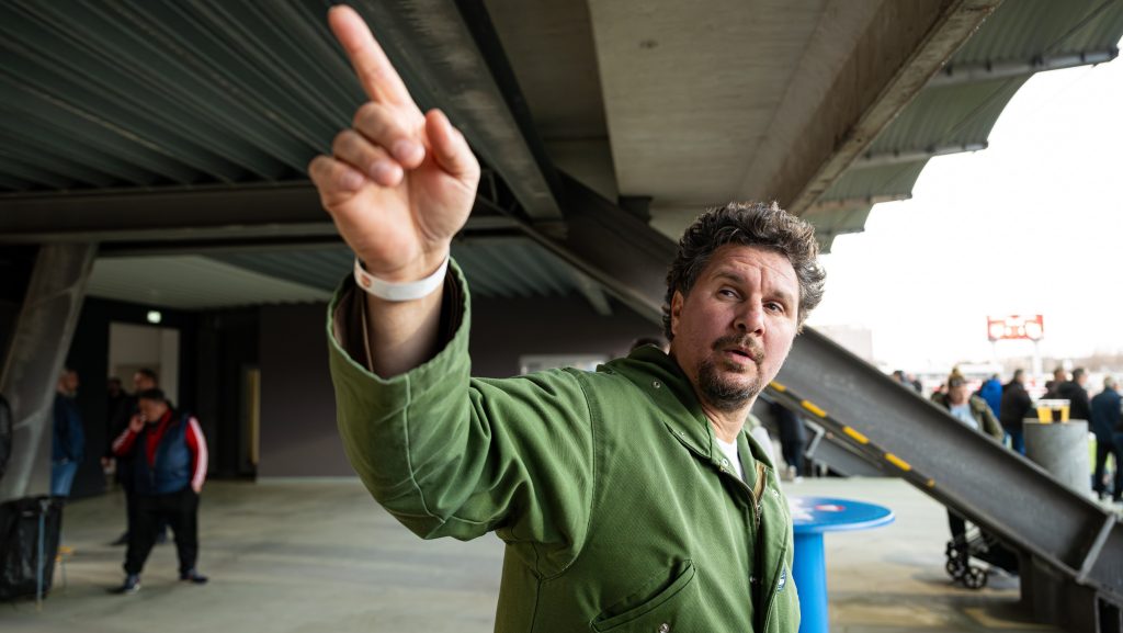 Nagy Ervin: Tűz volt az iváncsai akkumulátorgyárban, több dolgozó kórházba került