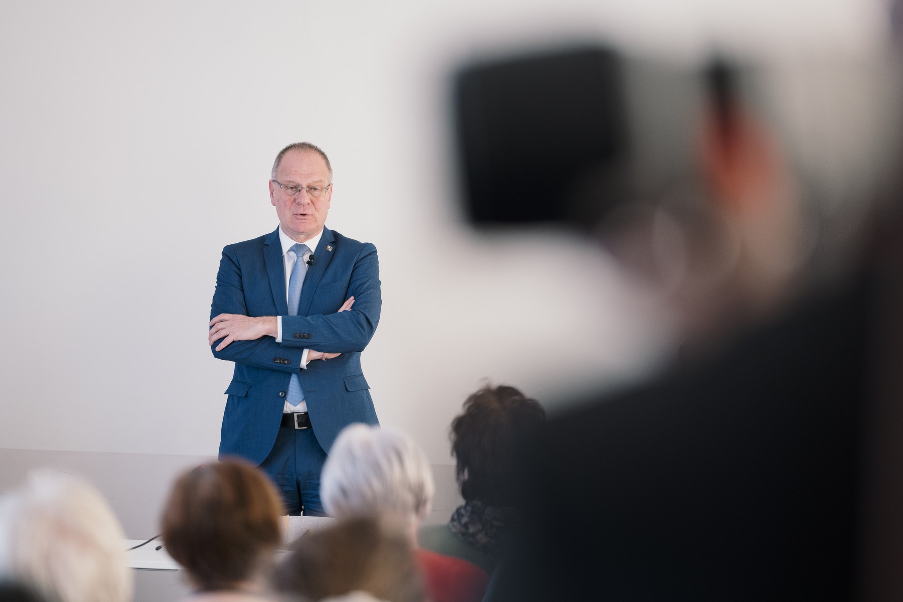 Magyar Péter: Felszólítom a köztársasági elnököt, hogy kérjen fel kormányalakításra, aztán távozzon a hivatalából, és ugyanerre szólítom fel az összes bábot – kétharmadon a Tisza 1