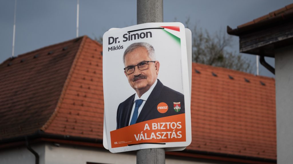 Fordított a Tisza Nyírbátorban, újraindulhat a fideszes Simon Miklós 18 éve jegelt büntetőügye