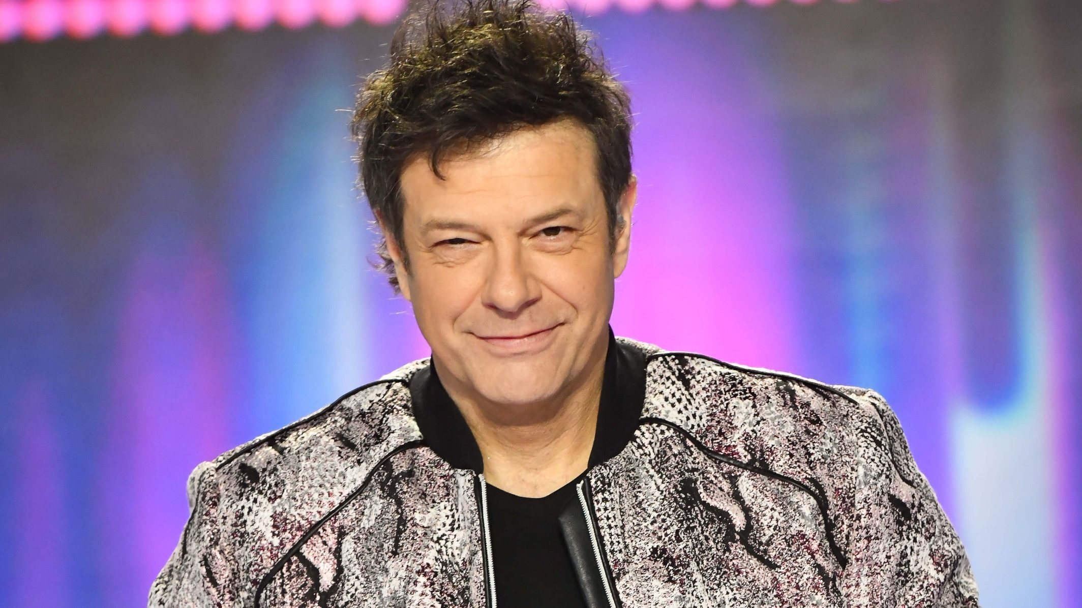 Till Attila a TV2 A Nagy Duett című műsorának vezetőjeként.