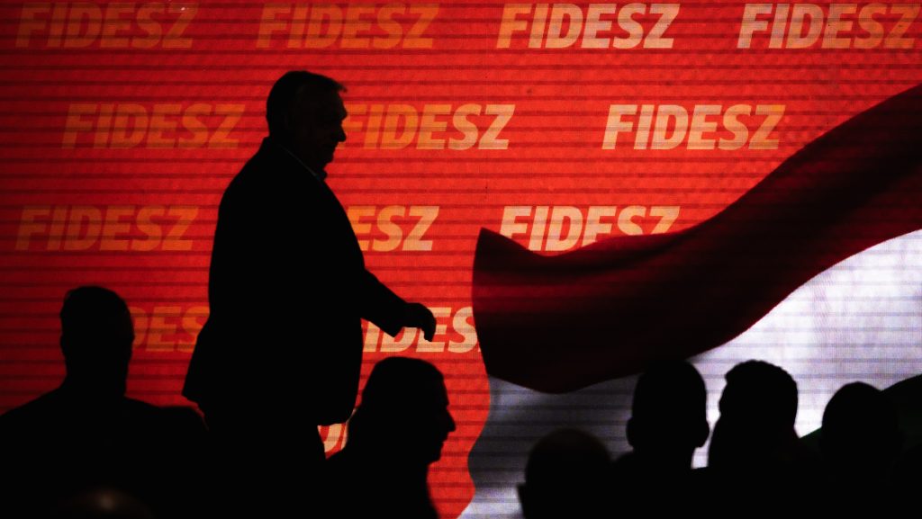 Másfél hónap múlva dőlhet el Orbán sorsa a Fideszben