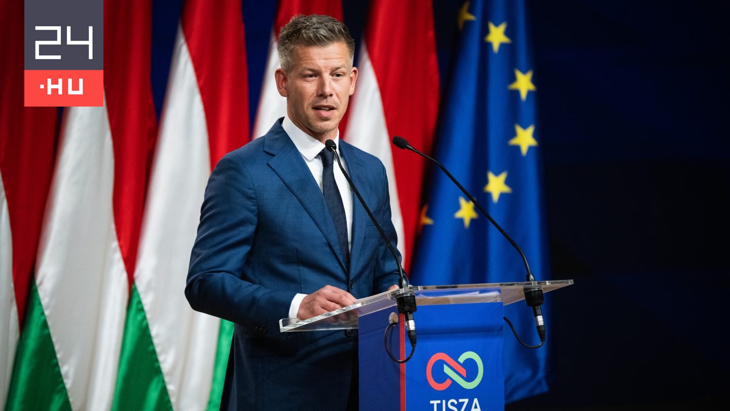 „Fotók és videók vannak arról, hogy darálják az iratokat a minisztériumokban”