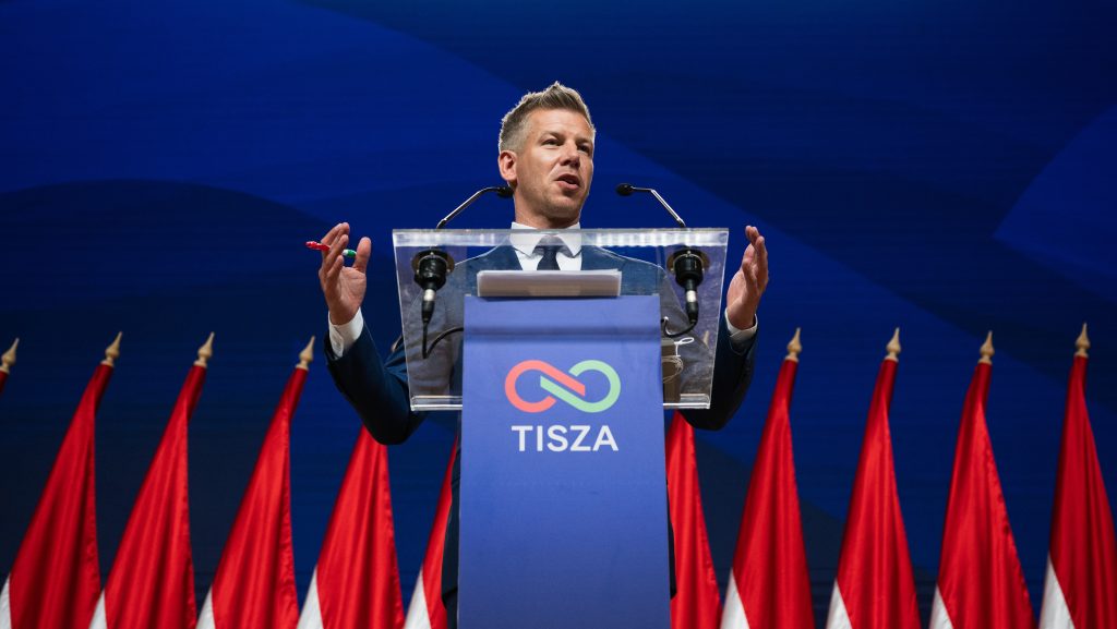 Magyar Péternek gratuláltak Orbán szövetségesei