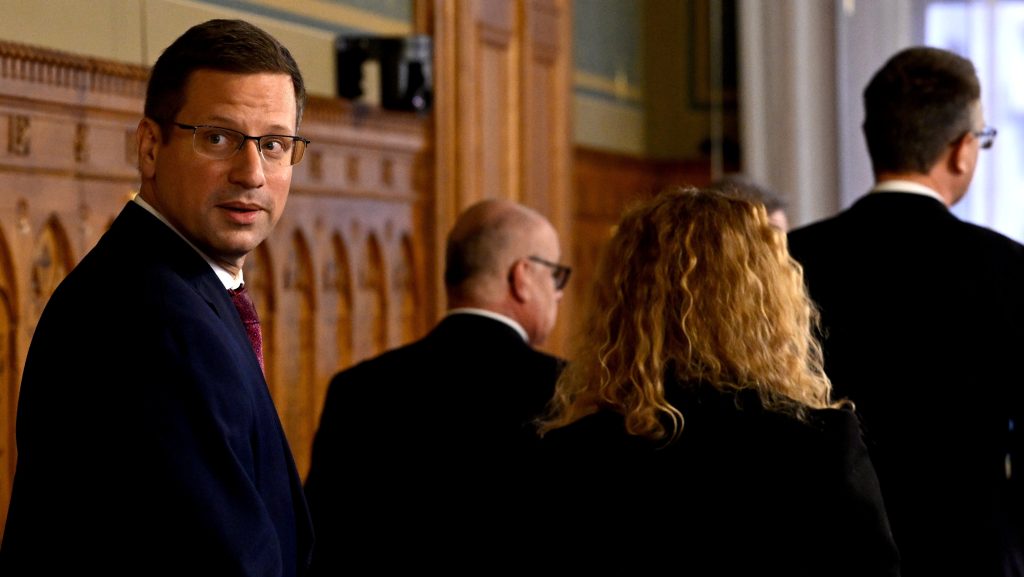 Gulyás Gergely nem fogja többet bolondnak nevezni Magyar Pétert