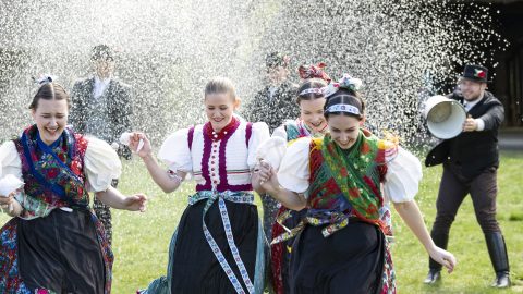 Húsvéti locsolkodás Nyíregyházán