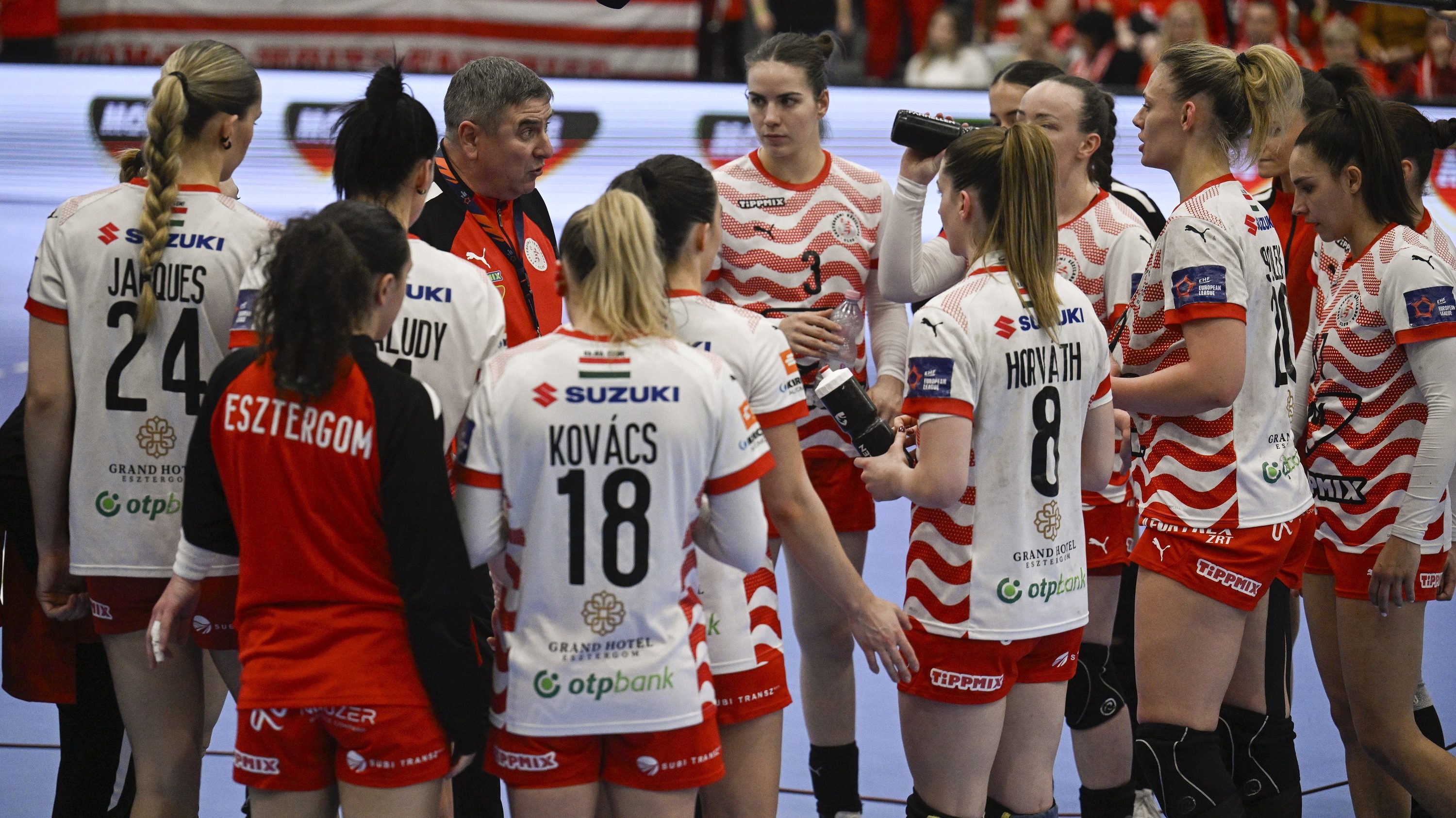 Elek Gábor és játékosai.