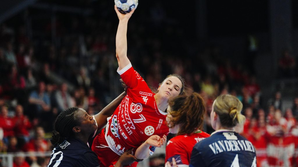 Többet is veszített a DVSC egy BL-negyeddöntőnél, megint elszakadt az irányító keresztszalagja