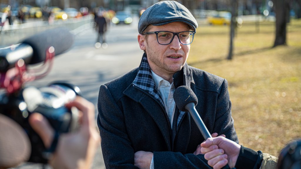 Demeter Szilárd: Ennyi volt, kalap-kabát, elegük van belőlünk