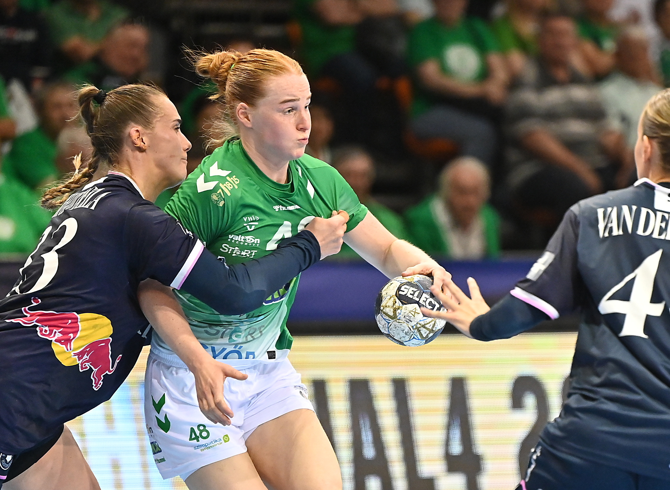 Dione Housheer, a Gyõr (b2) és Thale Rushfeldt Deila.