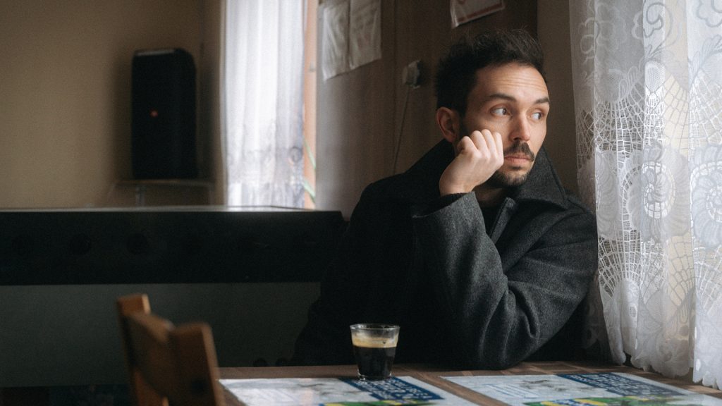 A Kutya Párt egri képviselője azt kéri, a párt léptesse vissza a jelöltjét a körzetben