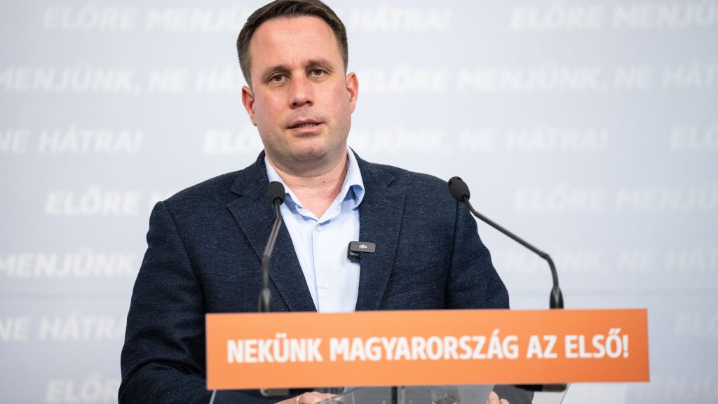 Demokrácia Központot állít fel a Fidesz, a „tiszás választási csalásokat” figyelik majd
