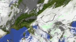 Poros felhőzet borítja be az országot.