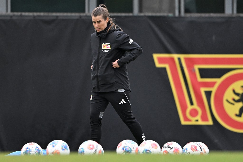 Marie-Louise Eta megtartotta első edzését az Union Berlin első csapatánál.