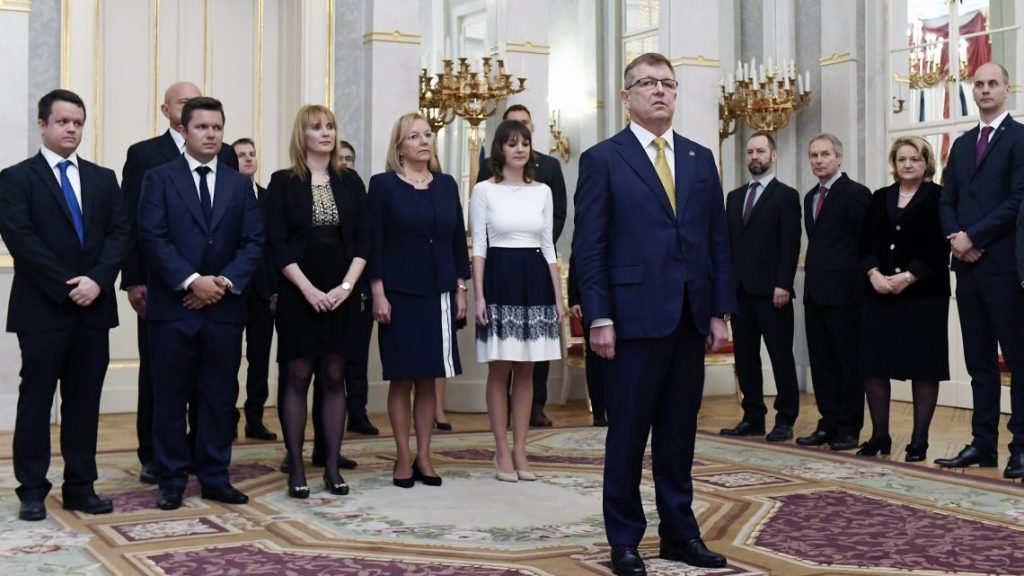 Matolcsy Ádám: Nem politikusok vagy újságírók feladata eldönteni, kit és miért kell felelősségre vonni