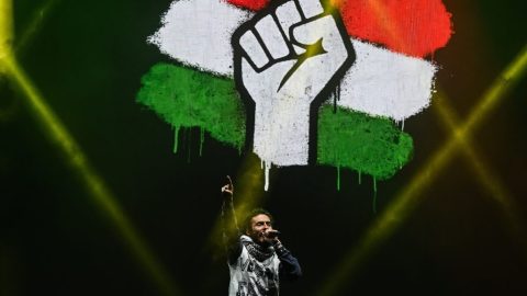 G Ras a Rendszerbontó Nagykoncert színpadán a budapesti Hősök terén, 2026. április 10-én.