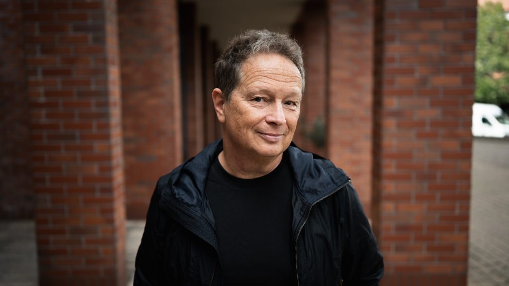 Geszti Péter: Magyarország lerázta magáról a rendszert, amely fojtogatta, megalázta, kifosztotta és mélységesen megosztotta