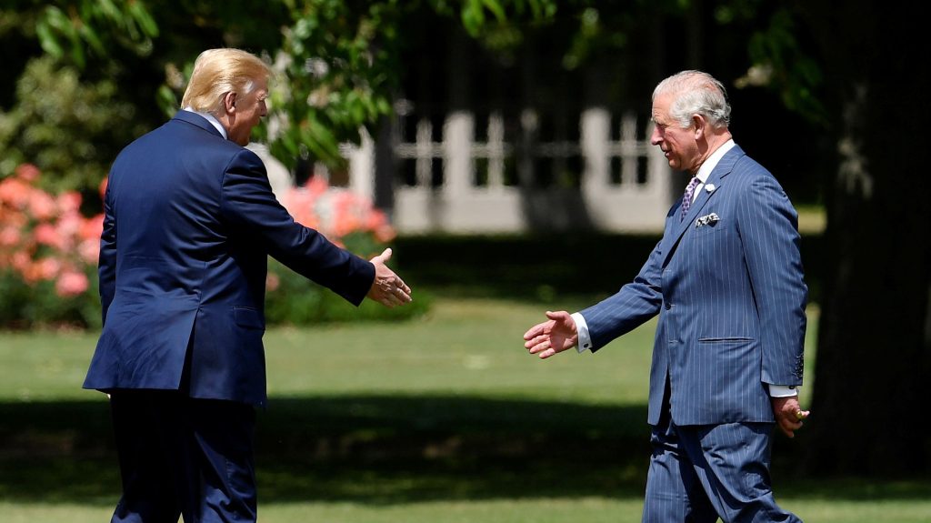 Károly király az Egyesült Államokba utazik Trumppal találkozni