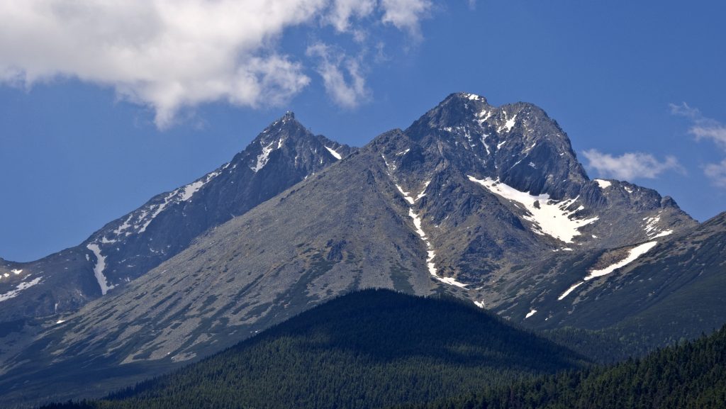 200 métert zuhant és meghalt egy turista a Magas-Tátrában
