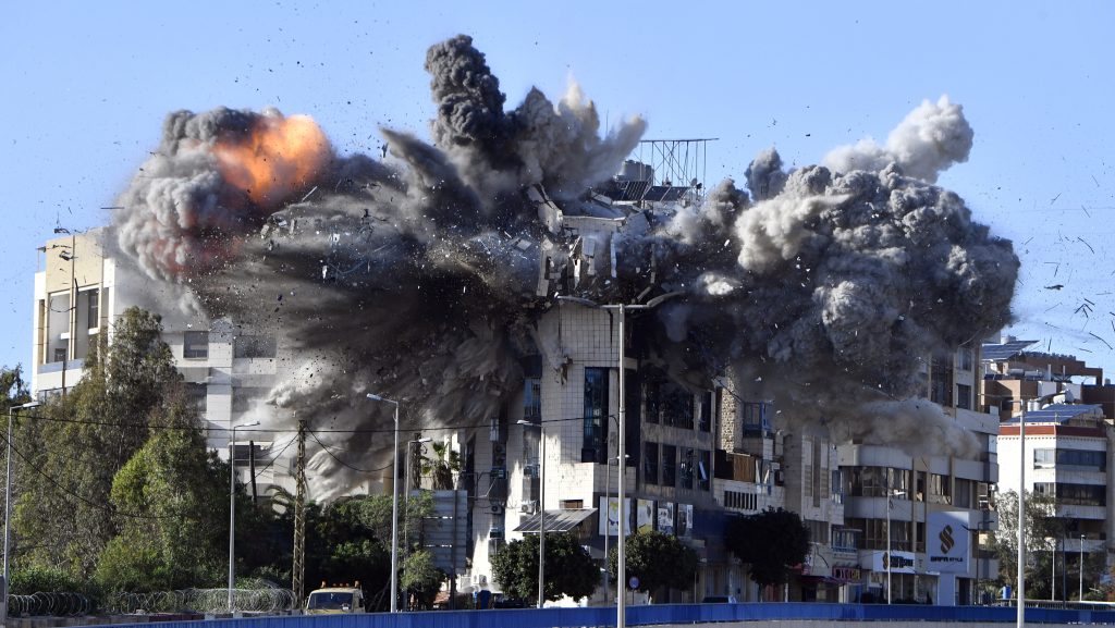 Irán az Apple, a Google és a Meta ellen is támadást indíthat április 1-én