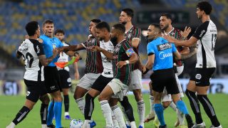 Allan miatt alakult ki vita a Fluminense-Corinthians bajnokin.