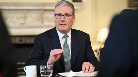 Keir Starmer brit miniszterelnök Magyar Péterrel egyeztetett.