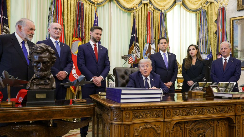 „Gondolkodni kell a Hezbollahról” – három héttel meghosszabbítják az izraeli-libanoni tűzszünetet