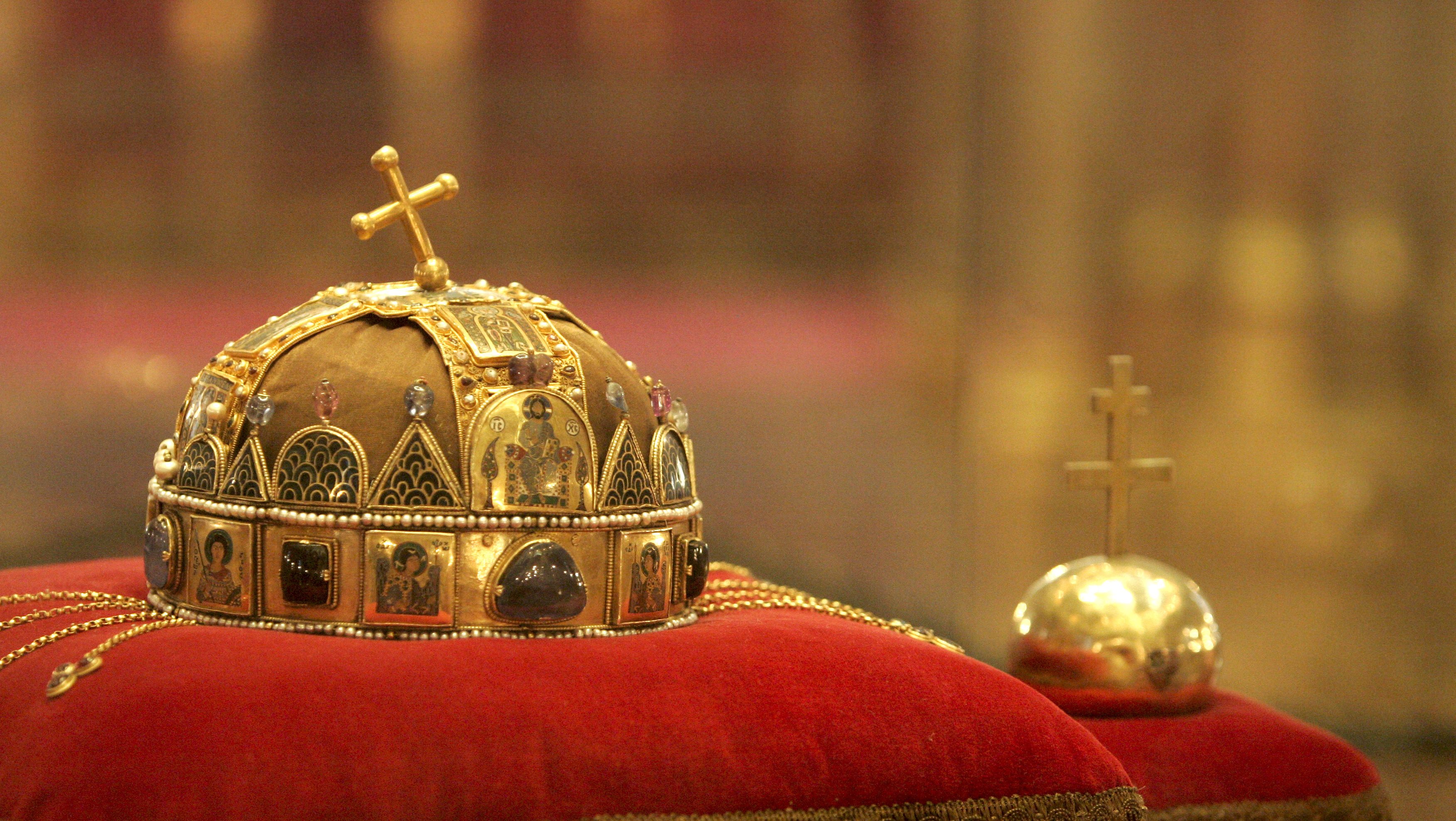 magyar szent korona