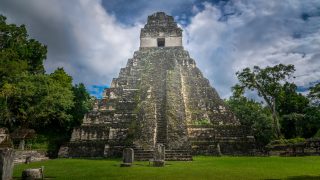 piramis Tikal maya Guatemala