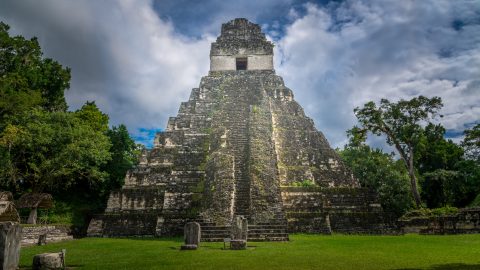 piramis Tikal maya Guatemala