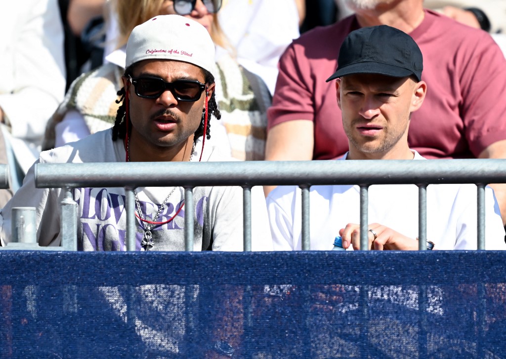 Serge Gnabry és Joshua Kimmich a müncheni tenisztornán.