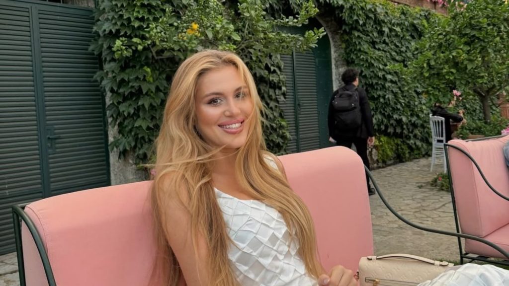 2,5 milliós kistáskát villantva tükörszelfizett Buzsik Borka