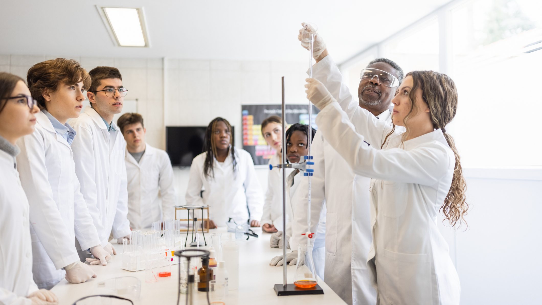 Egy középiskolai kémiaóra