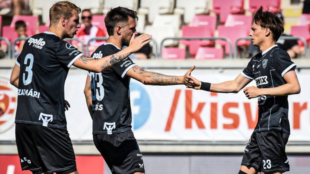 A DVTK beugrós edzője azonnal nyert, 714 nap után védett az Újpest kapusa, kikapott a ZTE