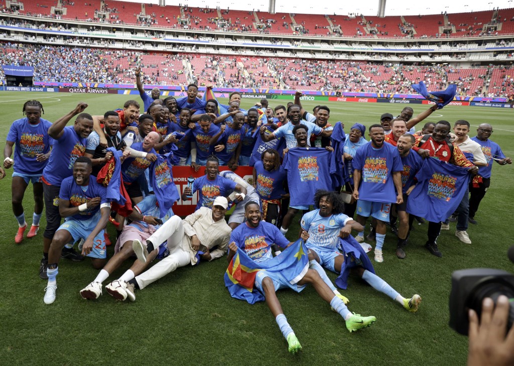 A kongói válogatott játékosai, miután kijutottak a világbajnokságra.