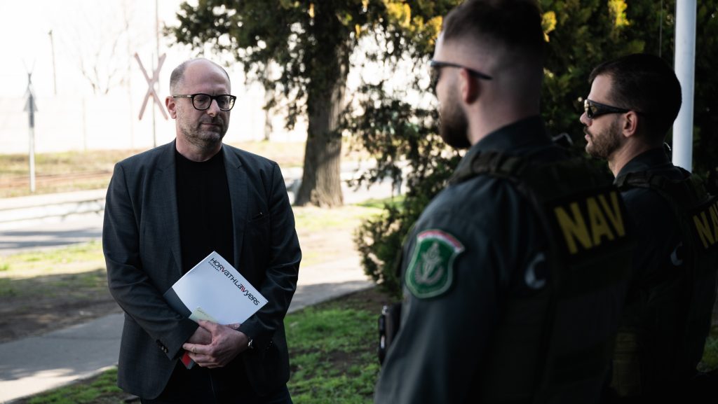 Az Oscsadbank szerint a NAV meghamisította a bizonyítékként közétett videót