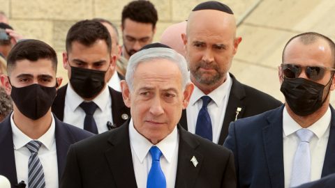 Az izraeli elnök vádalkut szorgalmaz Benjamin Netanjahu korrupciós ügyében.