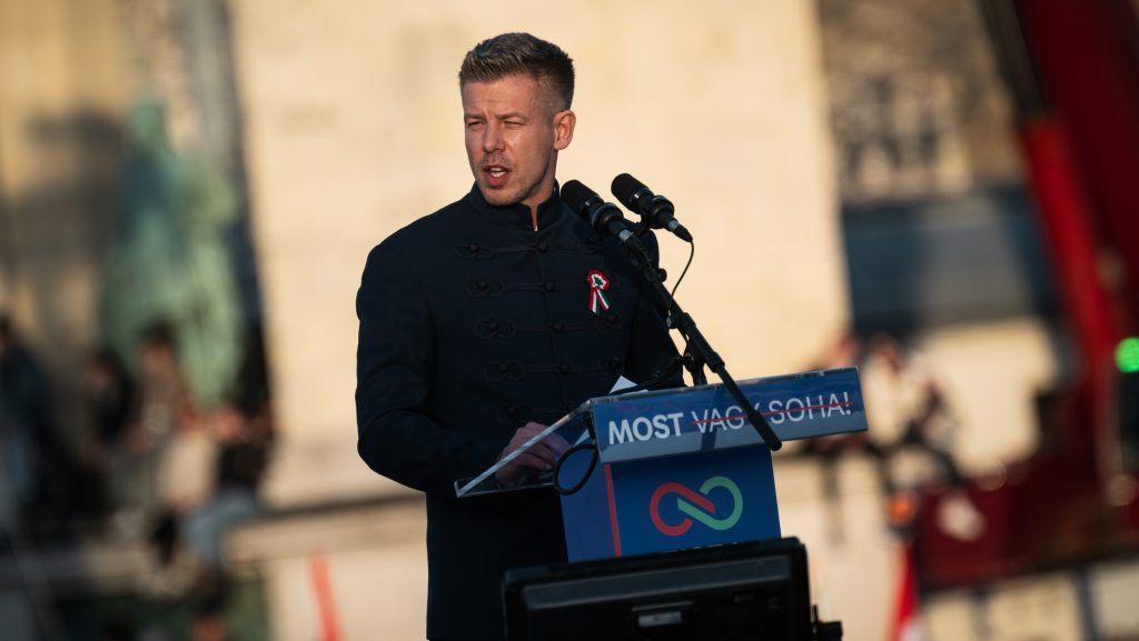 Magyar Péter: Amikor már azt gondoljuk, nem lehet mélyebbre süllyedni, akkor megtörténik a felfoghatatlan