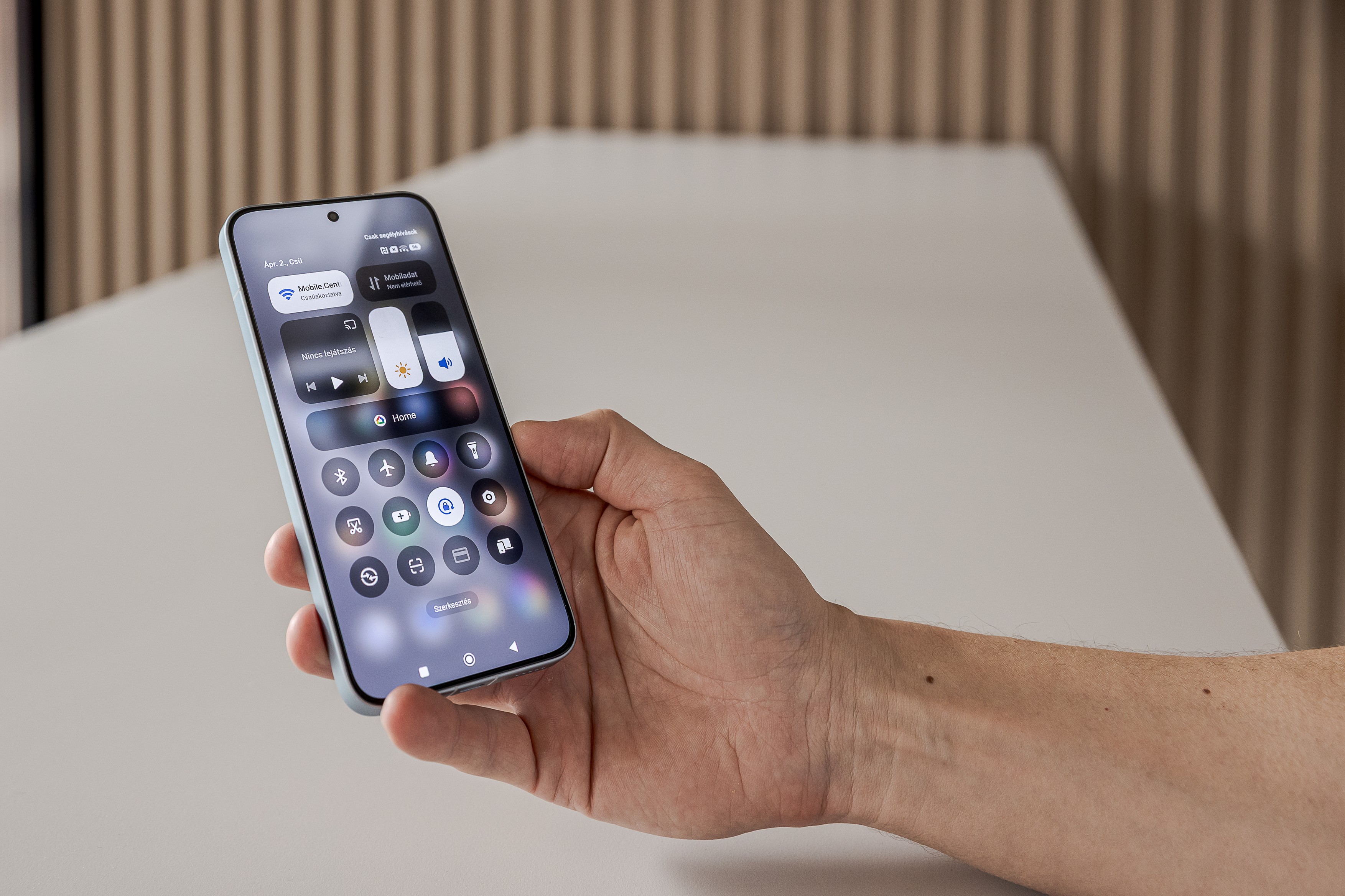 Poco X8 Pro Max okostelefon