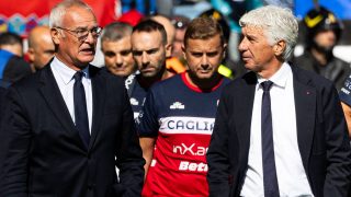 Gian Piero Gasperini (R) and Claudio Ranieri (L) are seen during the Serie A football match between Atalanta BC and Cagliari Calcio at Gewiss Stadium in Bergamo, Italy, on September 24 2023 (Photo by Mairo Cinquetti/NurPhoto)