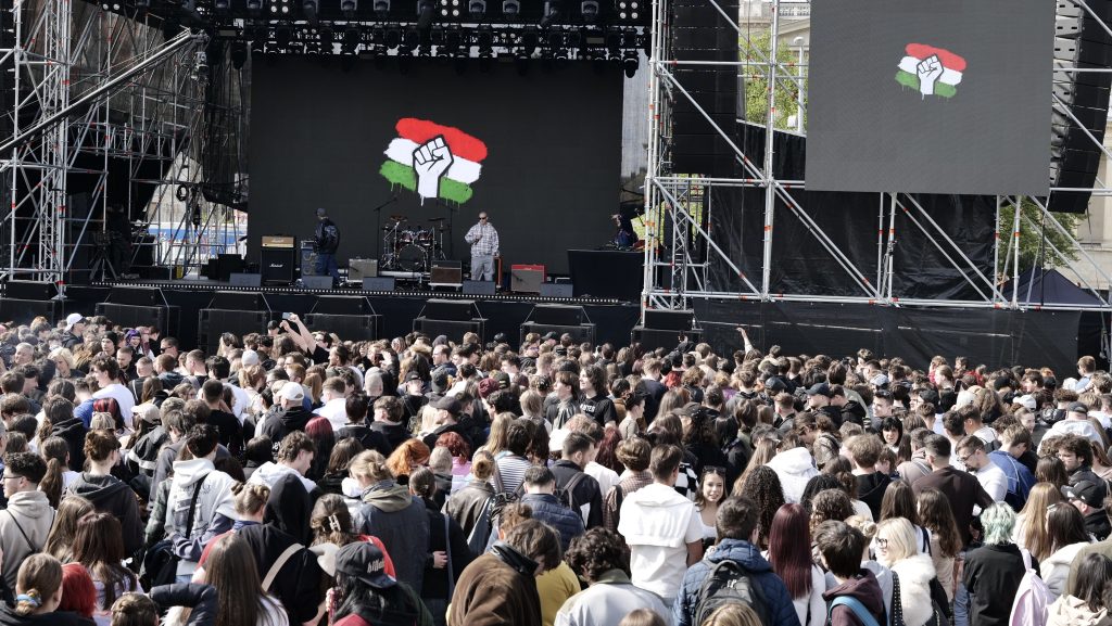 Mehringer Marci: Én azt szeretném, hogy az én fiamnak már ne kelljen rendszert váltania