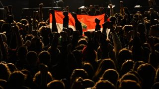 A Rendszerbontó Nagykoncert közönsége a budapesti Hősök terén, 2026. április 10-én.