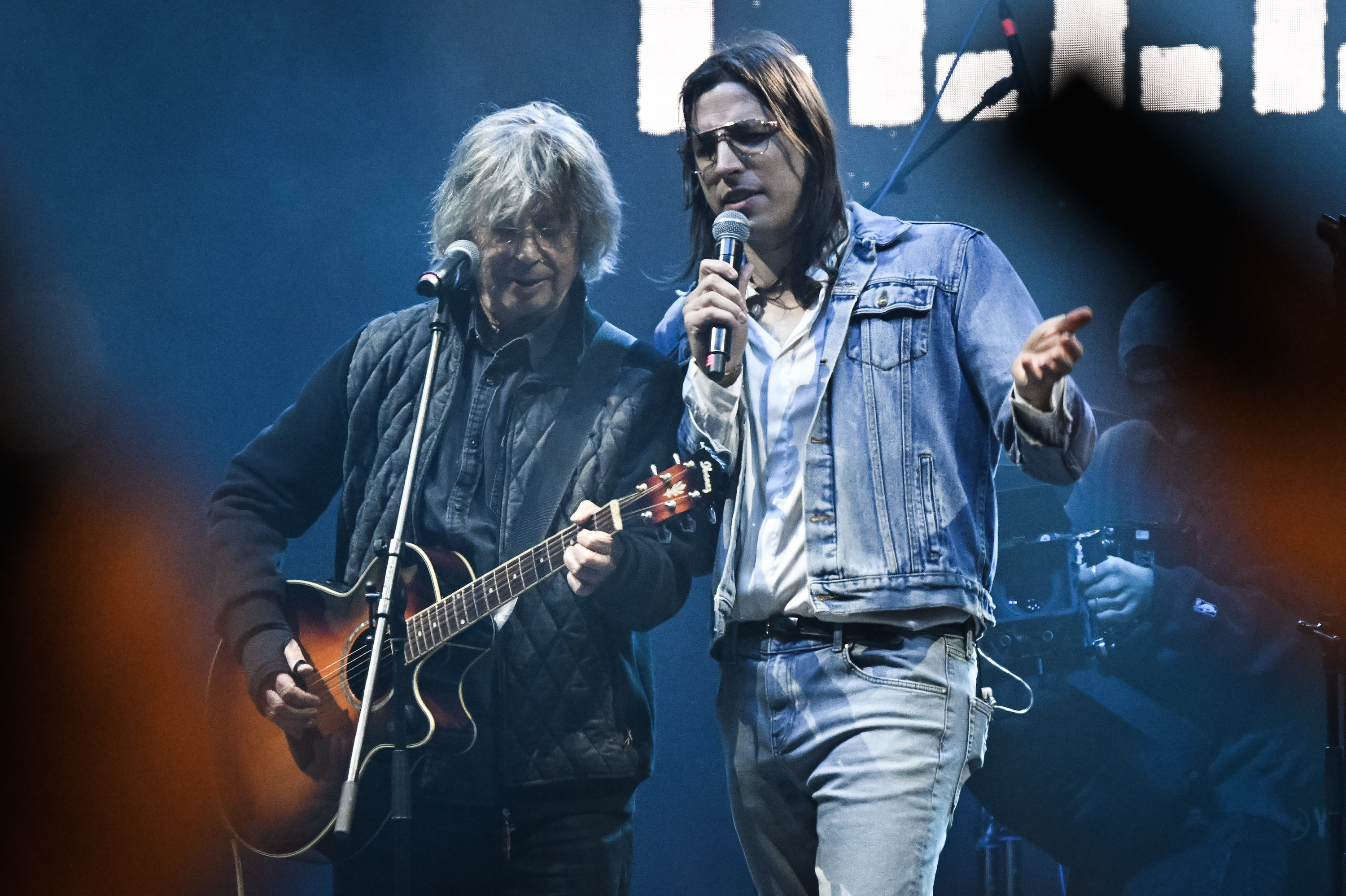 Szabó Bence és Pálinkás Szilveszter is feltűnt a helyszínen – percről percre a Rendszerbontó Nagykoncertről 1