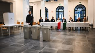 választás 2026 szavazatszámláló bizottság urna választó