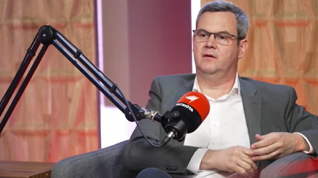 Takács Péter az anyázásról: Mondtam neki, hogy idefigyelj papa, ott kajálok, ahol te, szerinted van otthon nyolcmilliárdom?