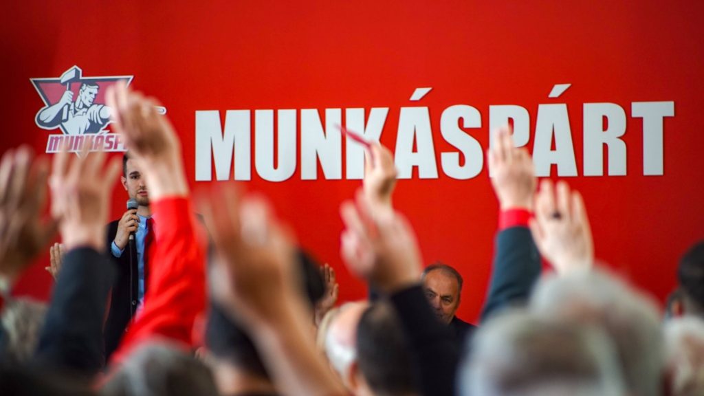 Egyhangúlag újraválasztották a Munkáspárt 1989 óta hivatalban lévő elnökét